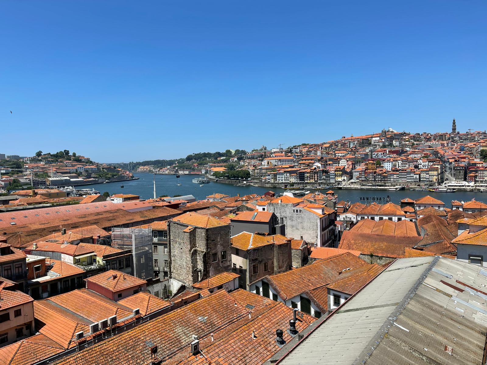 ביקוש השיא לדירות בפורטוגל נמשך: עלייה של 20% במחירי הדירות בפורטו בשנה האחרונה!